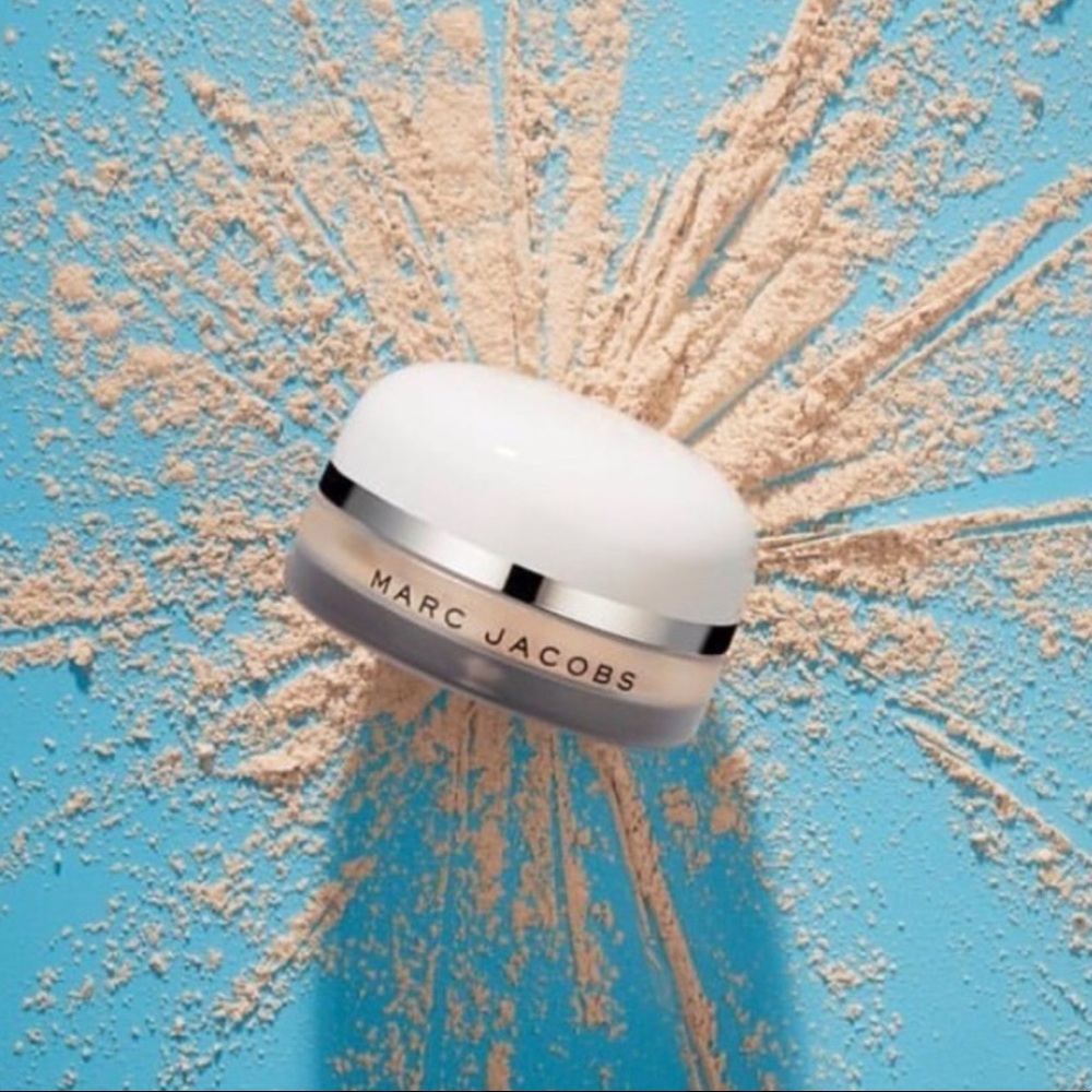 Marc Jacobs Finish Line Perfecting Coconut Setting Powder - Picture 3 of 13